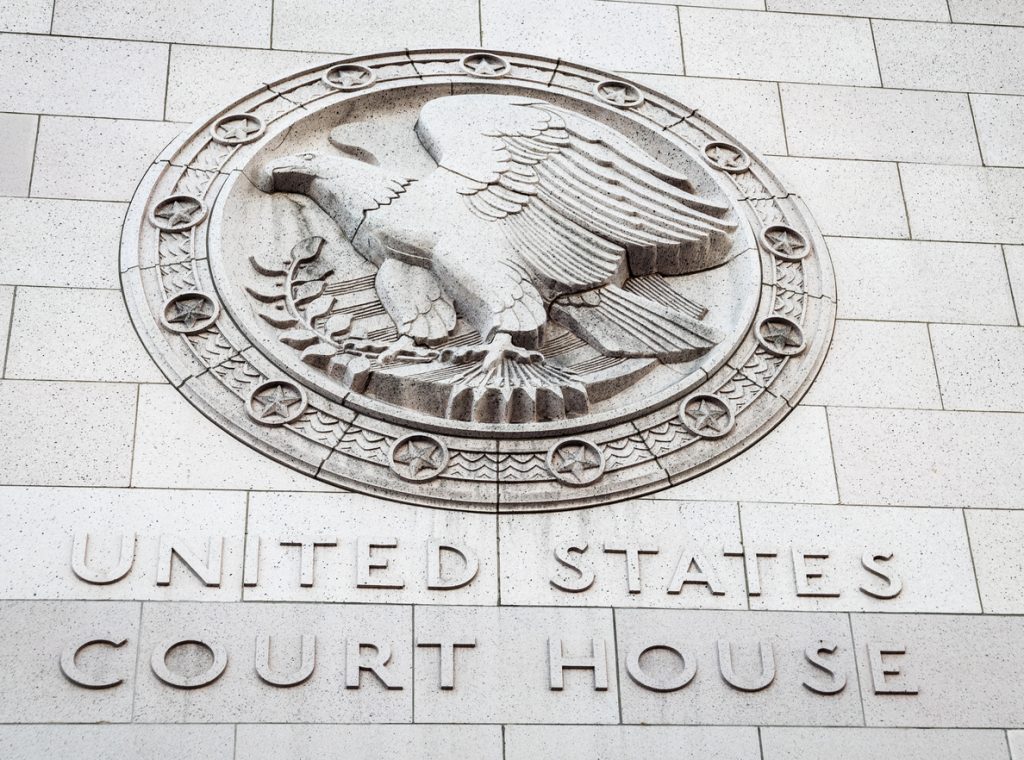 Stone Wall that reads United States Courthouse